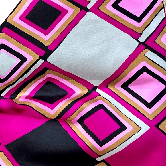 Lane Bryant women's fuchsia geometric diamond print skirt NWT size 26 - Picture 4 of 10